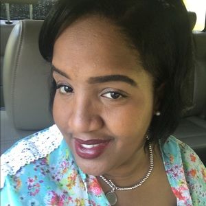 Meet your Posher, Laronda